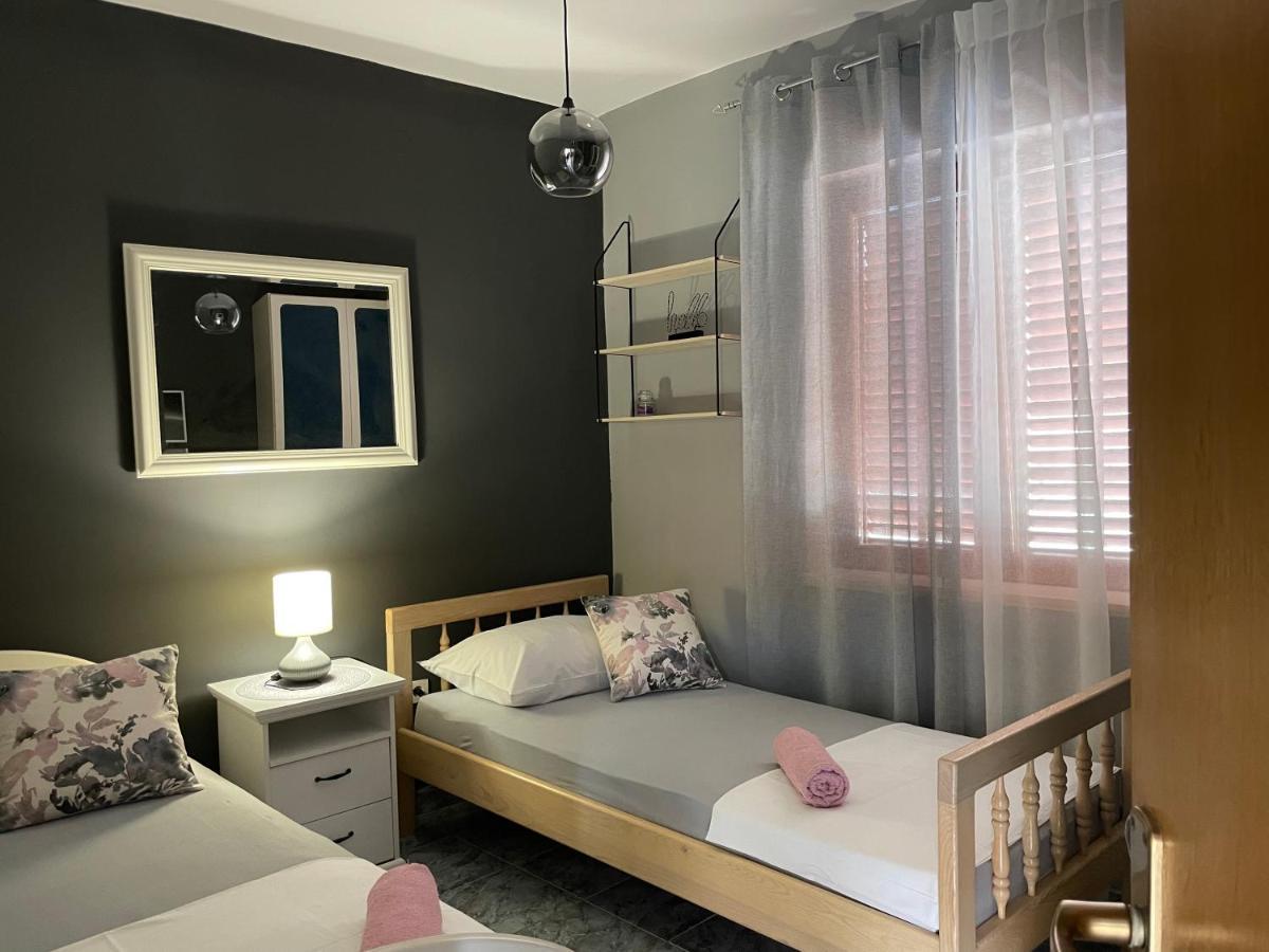 Apartmani Meri Jezera Luaran gambar