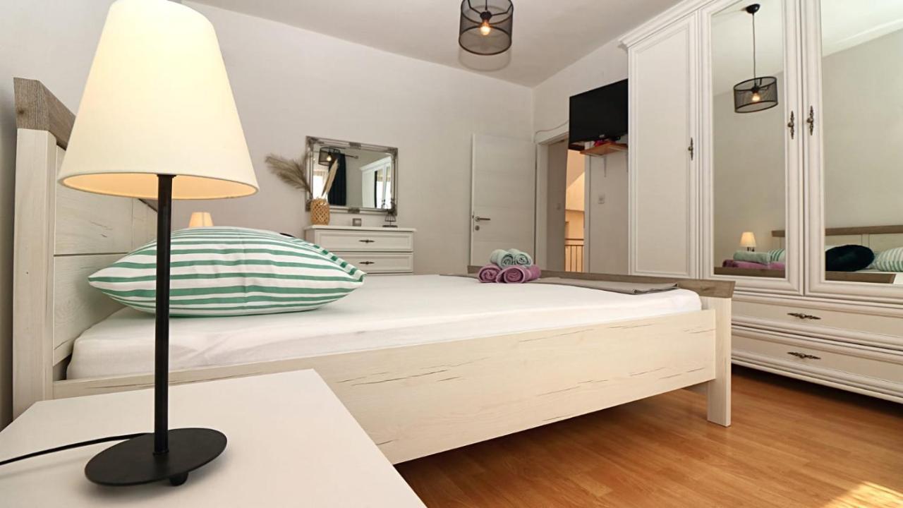 Apartmani Meri Jezera Luaran gambar