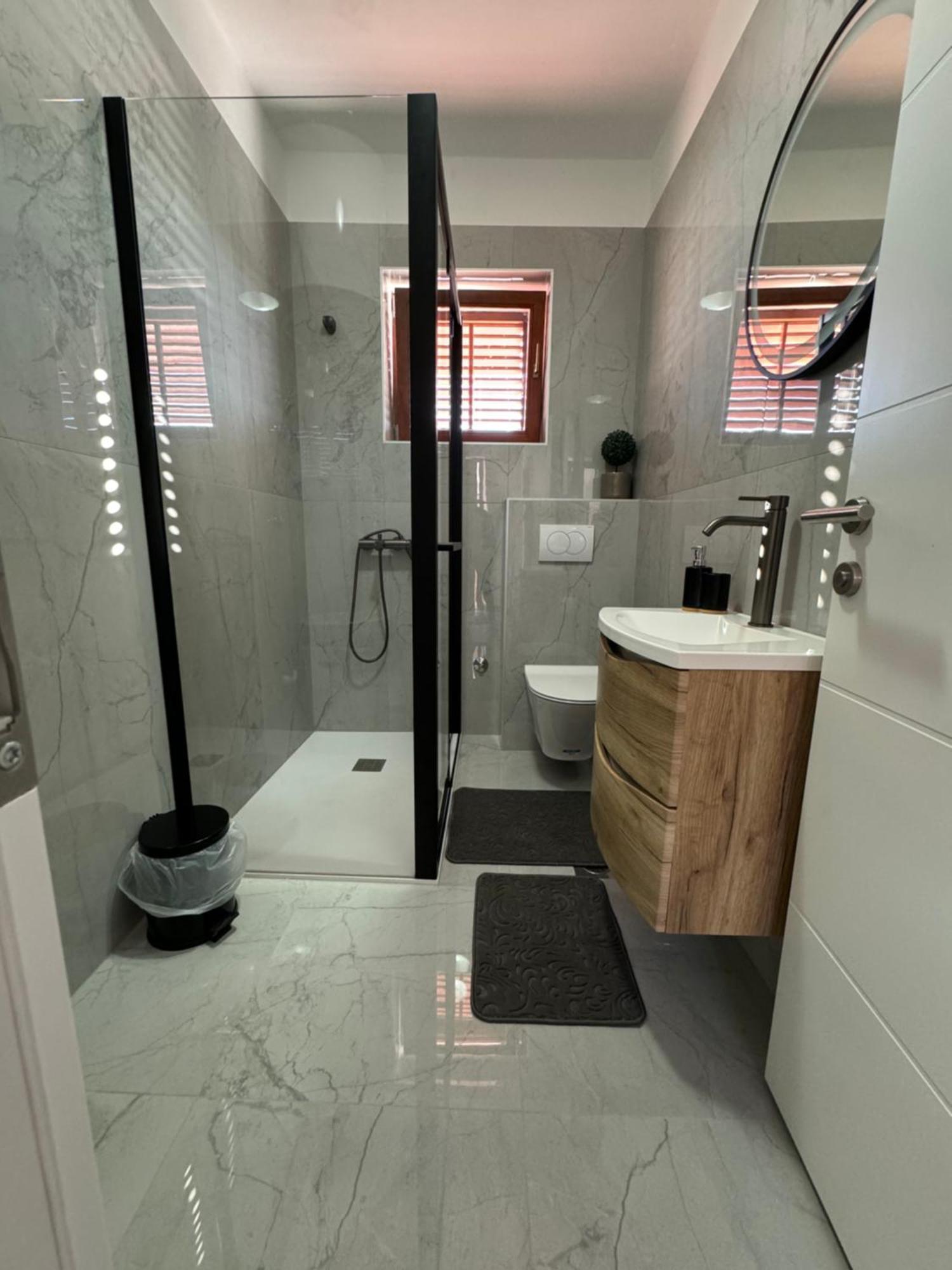 Apartmani Meri Jezera Luaran gambar